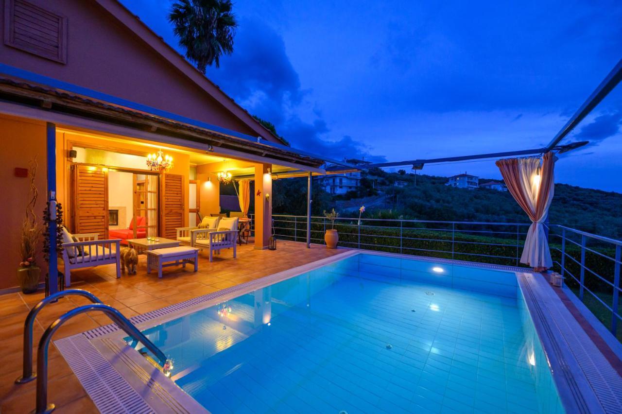 Cozy Small Smart Villa With Private Pool Mikri Mantineia Kalamata Eksteriør billede