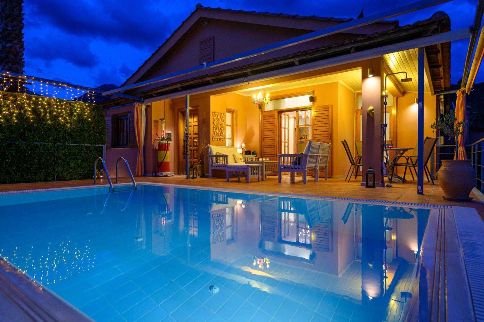 Cozy Small Smart Villa With Private Pool Mikri Mantineia Kalamata Eksteriør billede